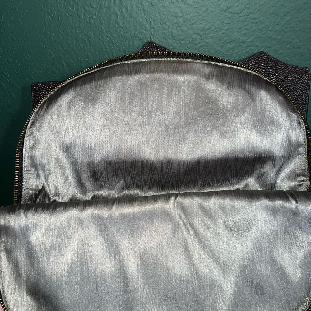 HBO ThinkGeek Mother of Dragons Backpack - Picture 7 of 15